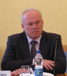 Екс-заступник губернатора Василь Корнієнко: "Особливих труднощів чи преференцій при оформленні документів не мав"