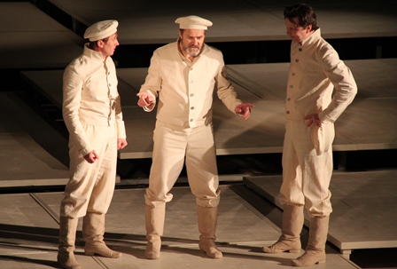 У березні минулого року Тараса Шевченка грав Петро Панчук (на фото в центрі)