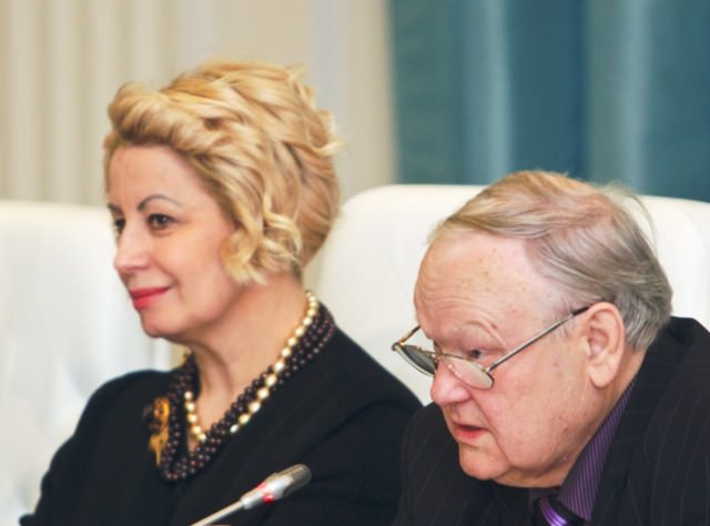 Ганна Герман та Борис Олійник - учасники Гуманітарної ради (фото - прес-служба Президента України)