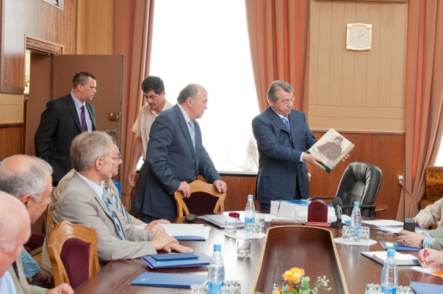 Черкаський губернатор провів засідання Наглядової ради Дніпропетровського університету, яку він очолює