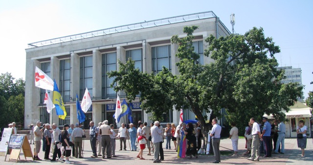 Черкаські демократи привертають увагу до арешту Юлії Тимошенко та демонструють солідарність з Грузією
