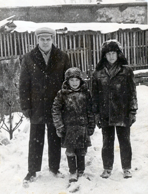 Брати Сергій та Ігор із батьком