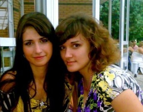 На фото: подружки Інна Боліла (зліва) та Олена Глухенька