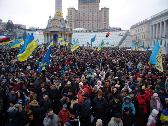 Тисячі українців кожні вихідні їдуть до Києва