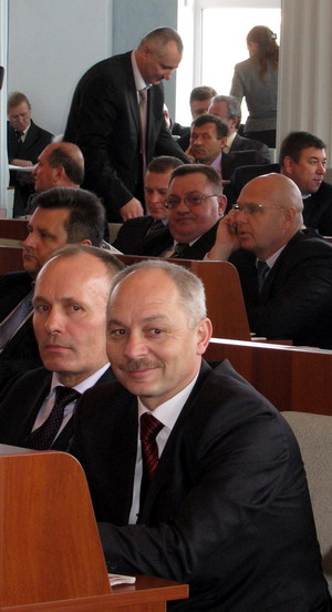 Віктор Беззубенко разом з чисельною групою черкаських підприємців на минулих виборах став депутатом обласної ради від ПР.