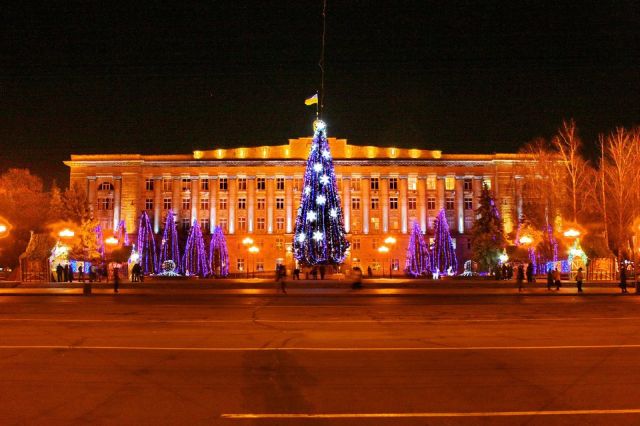 Такої композиції черкащани вже на Соборній площі не побачать… Фото прес-служби ОДА