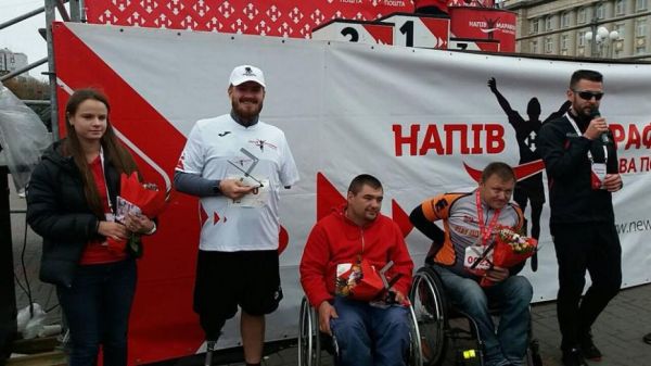 Вадим Мазніченко на врученні відзнак у рамках маратону