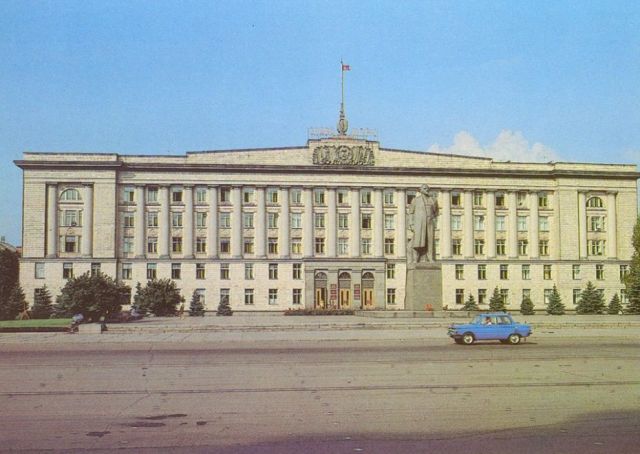 Площа Леніна. Нині - площа Соборна