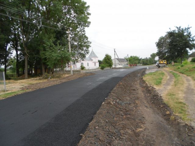 Відремонтована дорога у селі Залізнячка