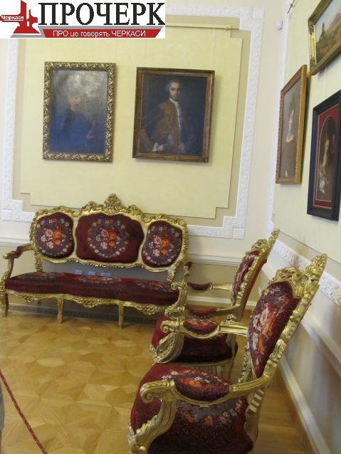 У палаці Розумовських, як і в палаці у Качанівці, охоче замовляють урочистості молодята