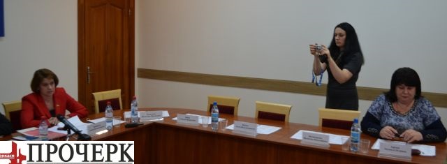Пусті місця замість нардепів