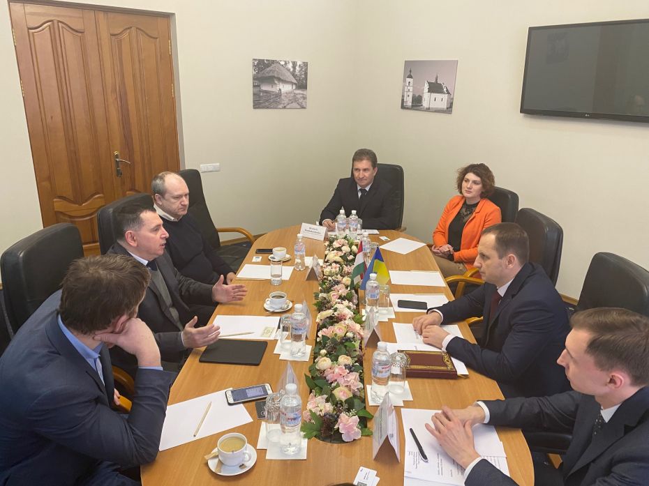 Угорська компанія вивчає ринок праці Черкащини з метою створення нових робочих місць (2)