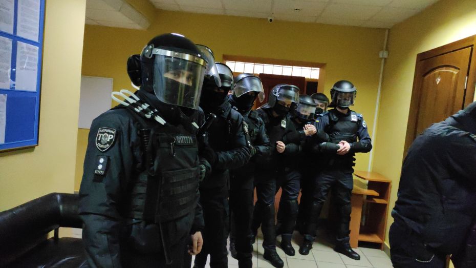 У Господарському суді Черкаської області відбулися тактико-спеціальні навчання  (7)