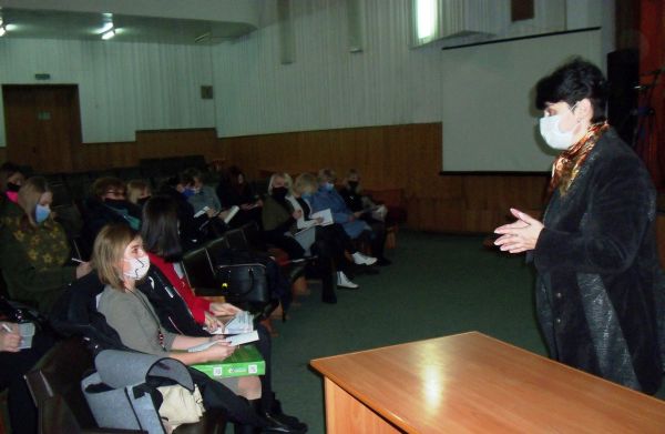 У Черкасах відбулася методична нарада з педагогами щодо організації професійної орієнтації школярів