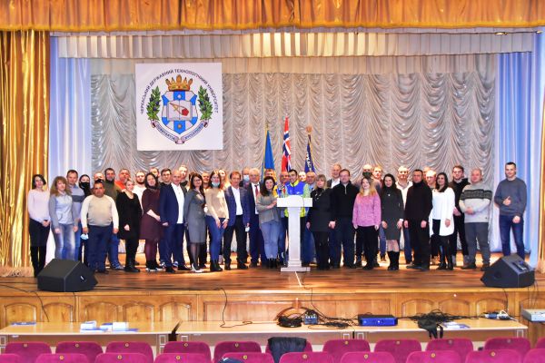 У Черкасах відбулося офіційне відкриття навчального курсу для військовослужбовців у рамках Проєкту «Норвегія-Україна» (1)