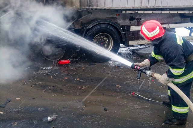 IMG-fc0d10d22b1aefb58370295ac325434a-V