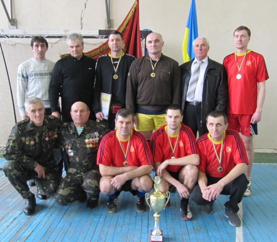 Володарі кубку і золотих медалей – команда воїнів-афганців – з Петром Душейком та ветеранами Афганістану