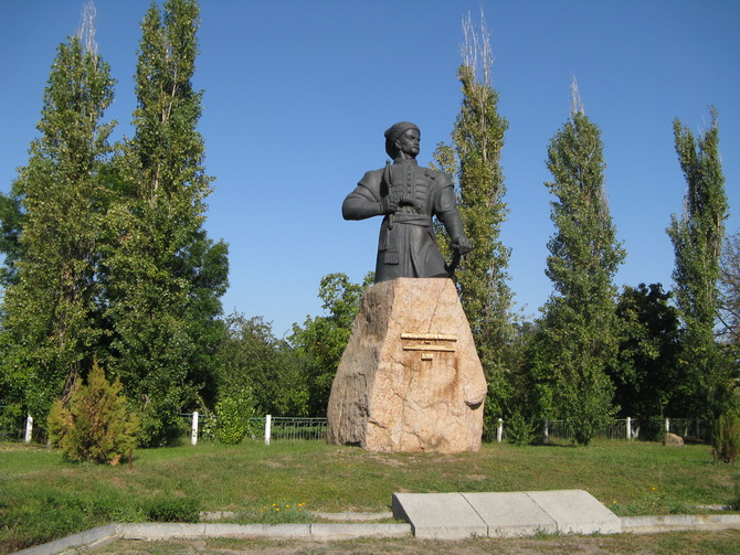 cело Медведівка, пам'ятник М. Залізняку