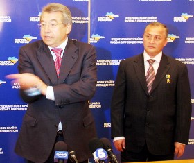Геннадій Бобов (праворуч) ще донедавна належав до команди губернатора Сергія Тулуба