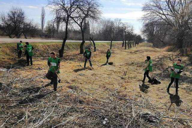 56219964_844304495916403_7403988306465128448_n