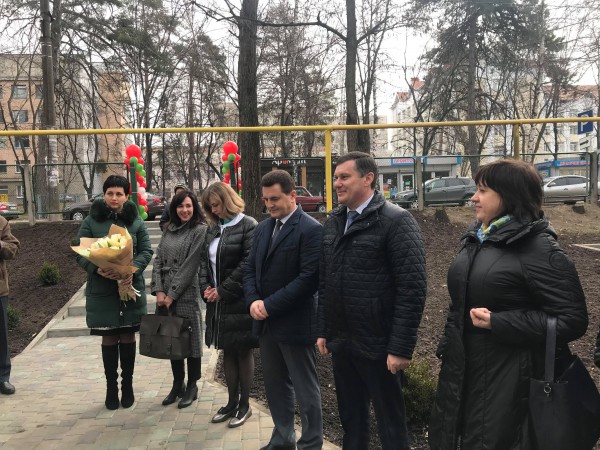 53668436_391091911440125_6386129702112722944_n-e1552567046333