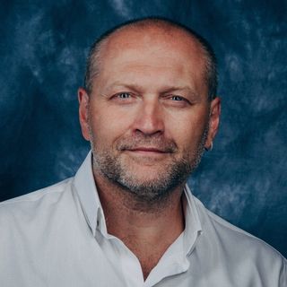 38156656_2597950053564418_1823141328557441024_o