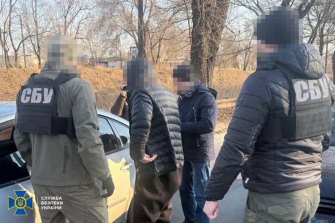 Без назви