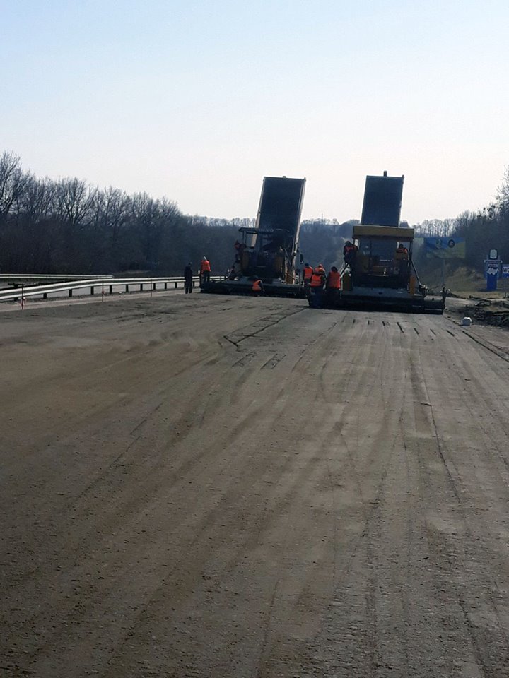 56564601_368181477117927_810378513923178496_n