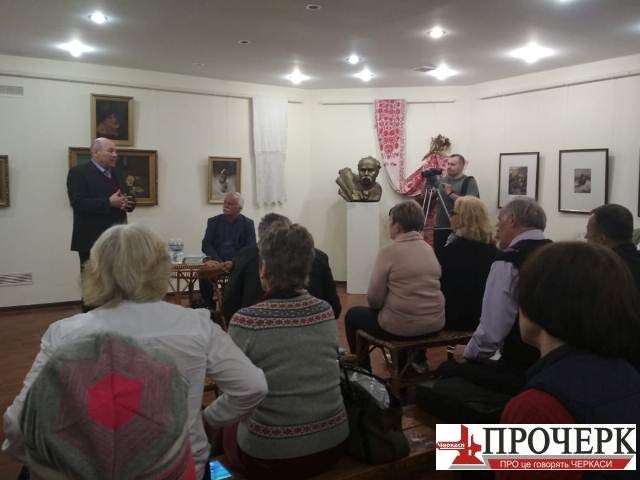 58374780_319077138764396_4337254848211714048_n