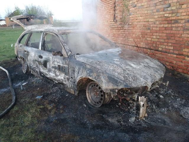 IMG-e7ef3b23caccfb0693886b09930e8701-V