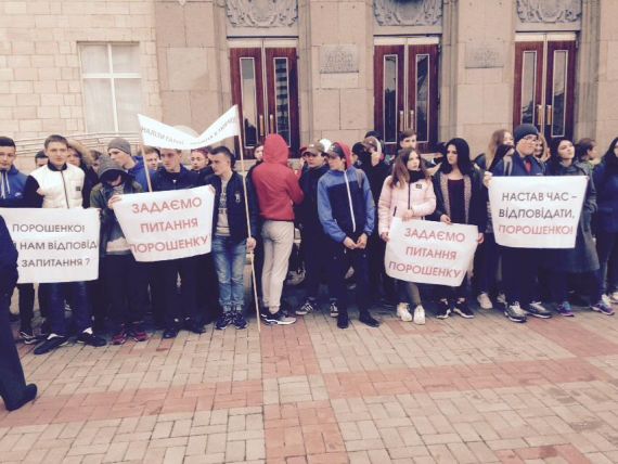 57154208_1985505724912391_4967468761197051904_n