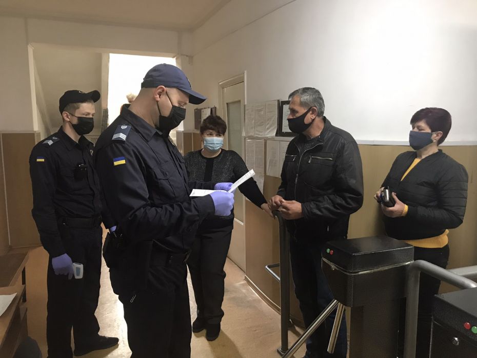 Драбівщина забезпечення судів охороною триває (7)