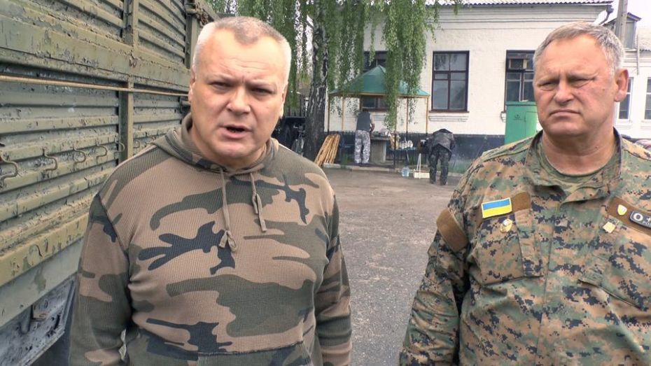 Олексій Цибко (зліва) і Ремба у Смілянській автошколі
