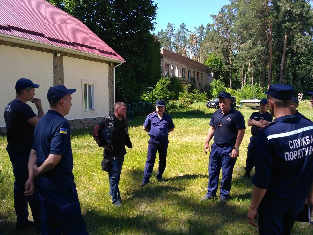 06CA3F12-BCC1-42C4-A2D1-8BEA6F5AEACC