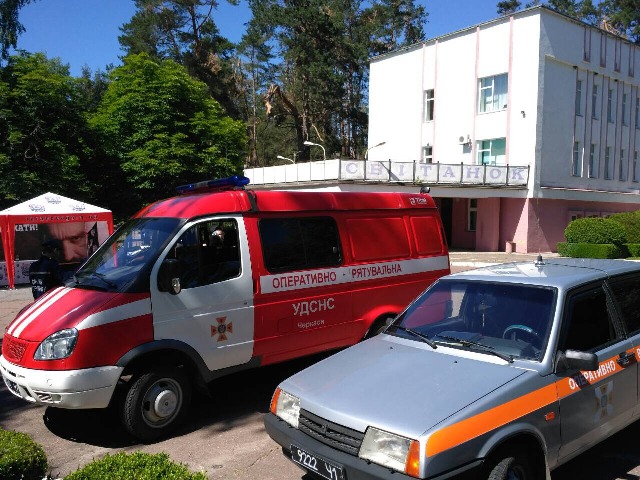 87DC0D63-BC7B-40BE-ADDB-9E6478D12515