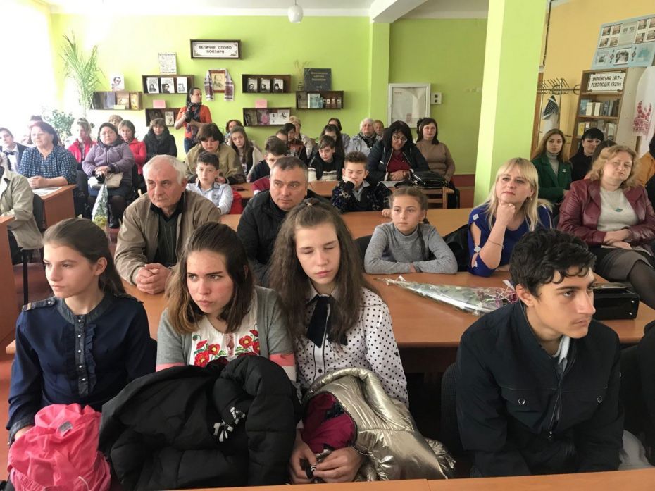 60186681_429702261181617_5480241814290038784_n