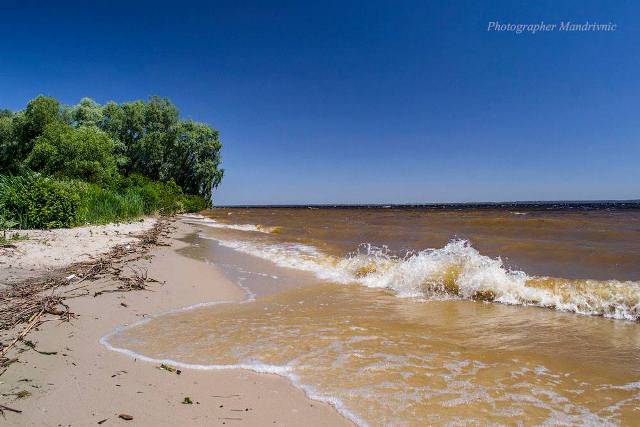 33827379_975895559246129_7276939690630971392_n