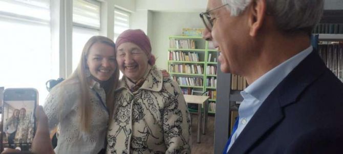 Юліана Химчук-Трезор’є була дуже рада зустріти свою першу вчительку Валентину Бердову