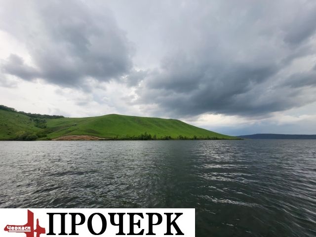 І не забудьте відвідати Бакоту — затоплене село з монастирем у скелі, звідки відкривається захопливий краєвид на Дністер. Це місце сили, тиші й спокою.