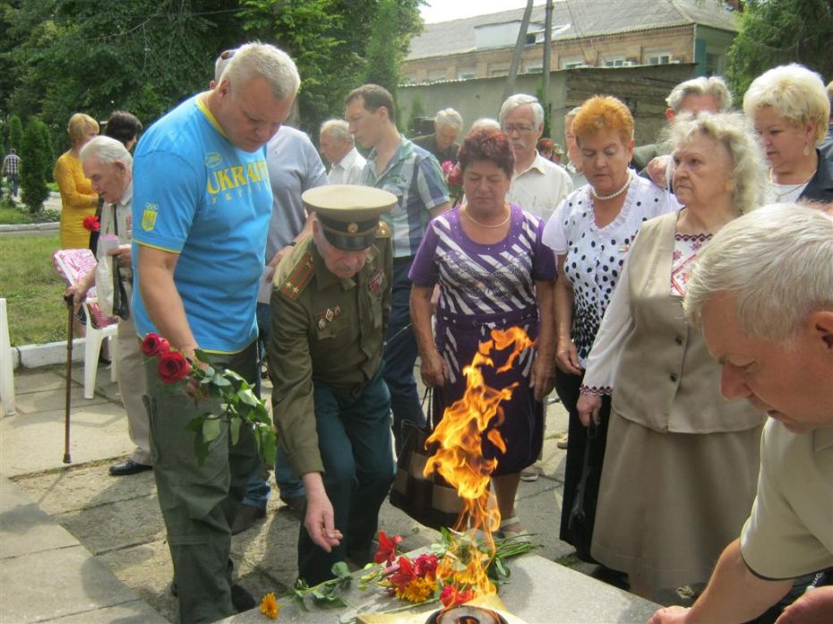 Квіти до Вічного вогню