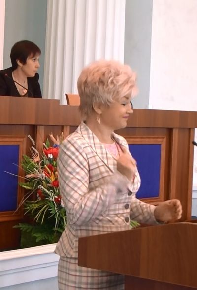 Оксана Сімушіна радіє прийнятому рішенню