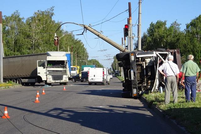 35526958_1619447744791209_4896266445471612928_n