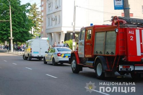 1559557534-23-500x333