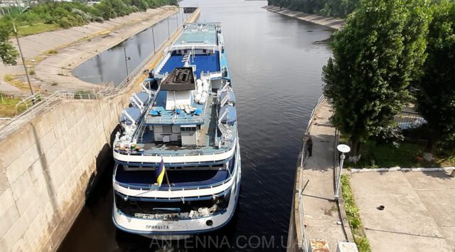 050721_princesa_dnipra19-1-672x372