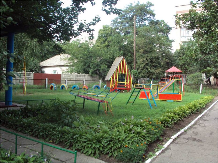 Ігровий майданчик у ДНЗ «Веселка»