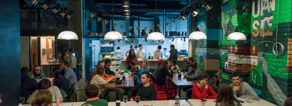 Громадський ресторан у Івано-Франківську. Фото: hmarochos.kiev.ua.