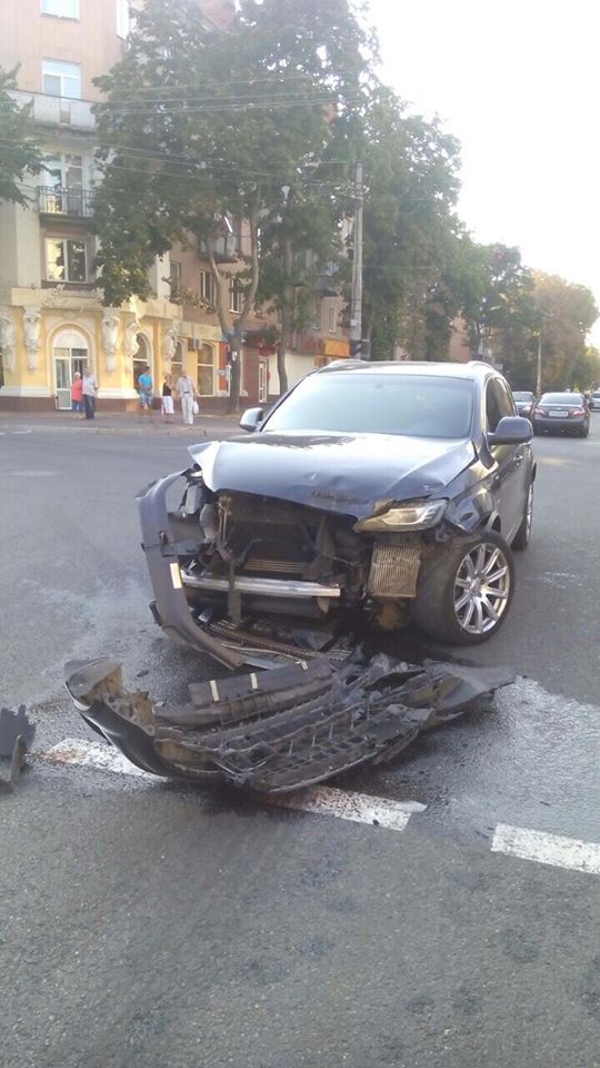 14330930_947702715351648_55765777_n