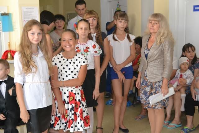 Музичний концерт малим влаштували учні 5-ої музичної школи