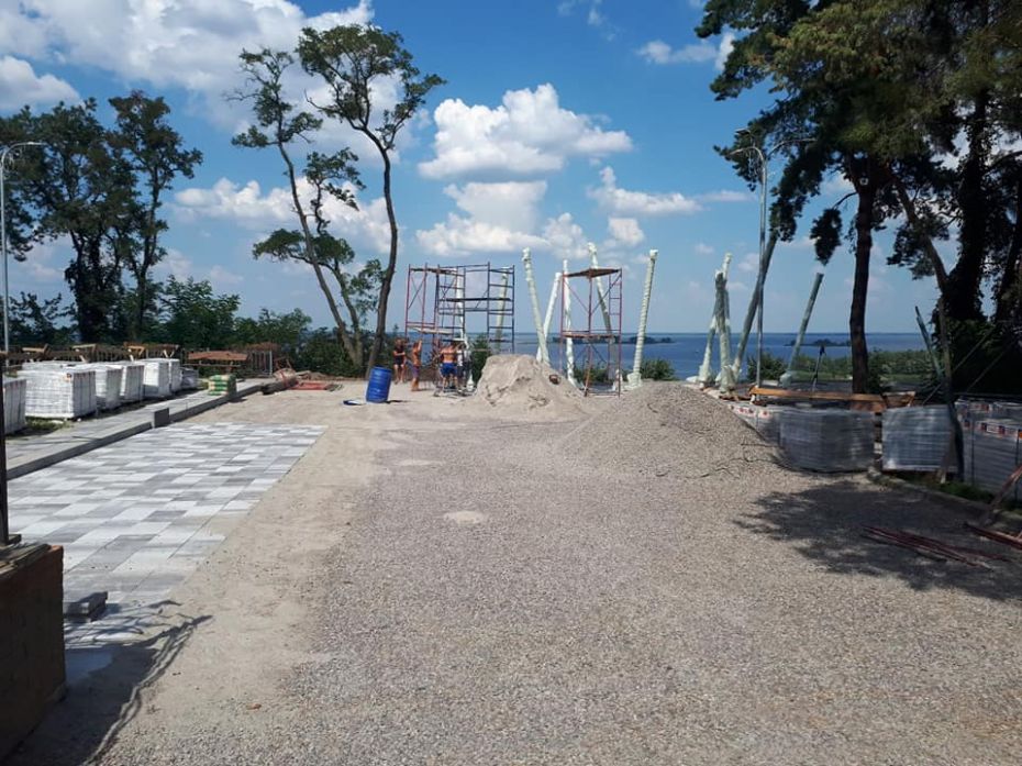 38615016_1040726342771926_8734280329625337856_n