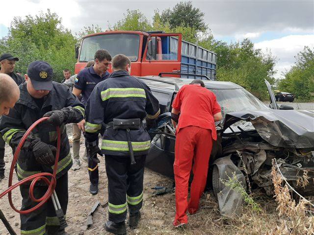 68349840_2399407386762555_3805793726693900288_n